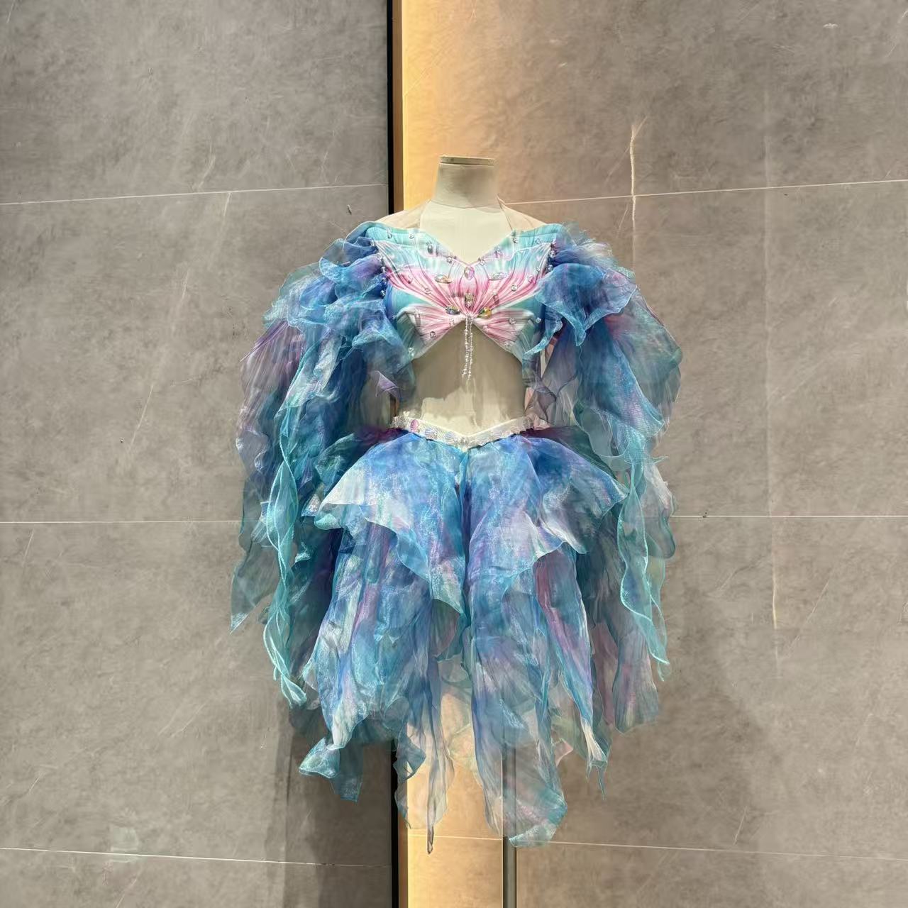 Mermaid Water Dance Skirt Prin - огляд і ціна Aquarium & Marine Museum Universiti Malaysia Sabah Kota Kinabalu Sabah Reviews